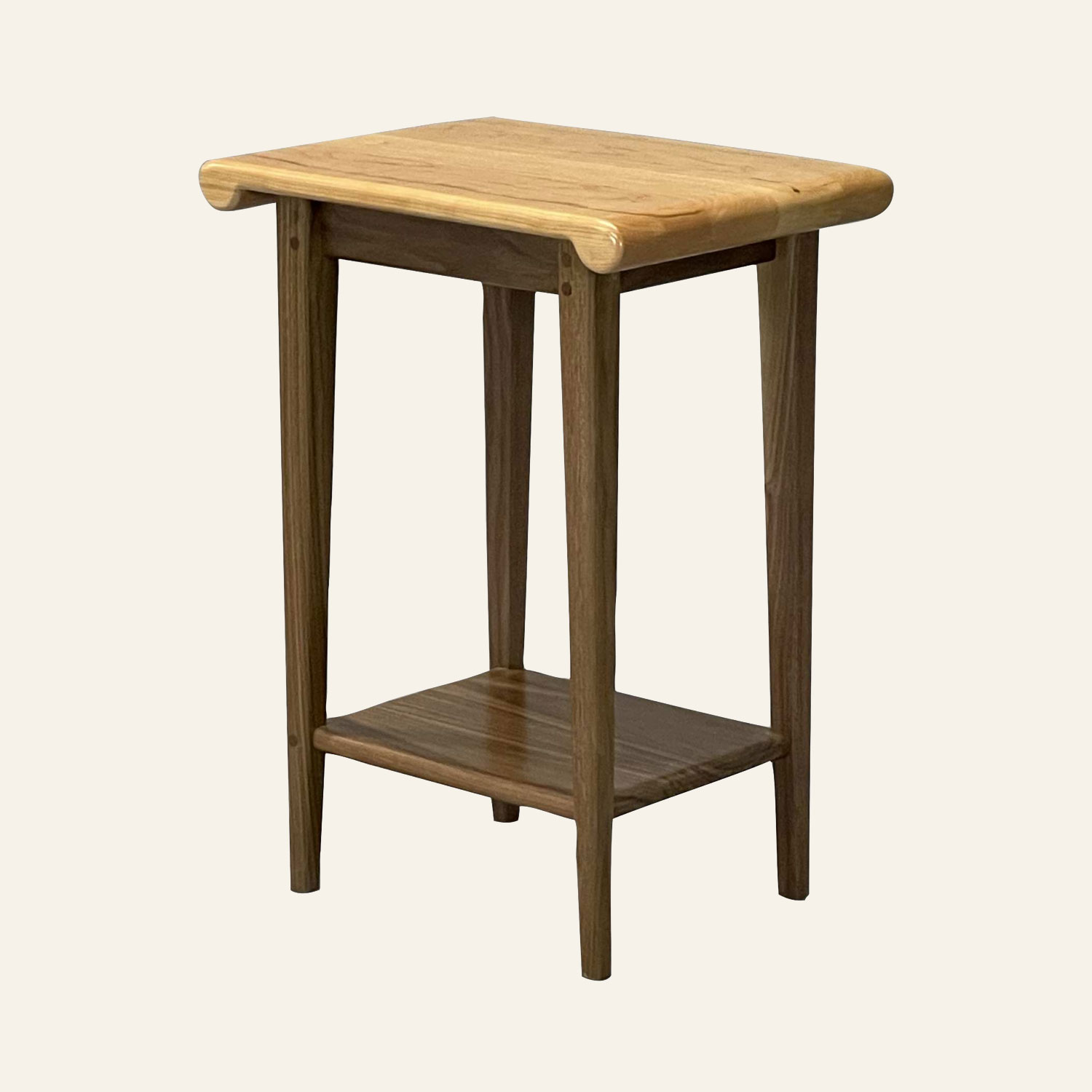 Champlain Classic End Table 262163